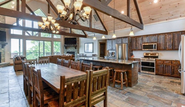 Sleep 36 - 16 King Beds - Indoor Pool - Right by SDC - Vanessa's Vacation Homes