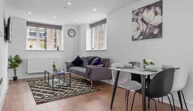 Sleep 6 London Eye/Victoria/Vauxhall WR4