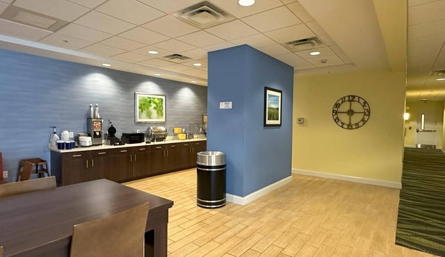 Sleep Inn & Suites Altoona North