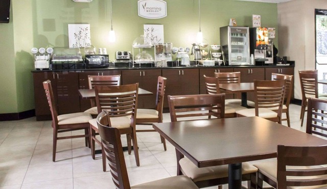 Sleep Inn & Suites Columbus - State University Area
