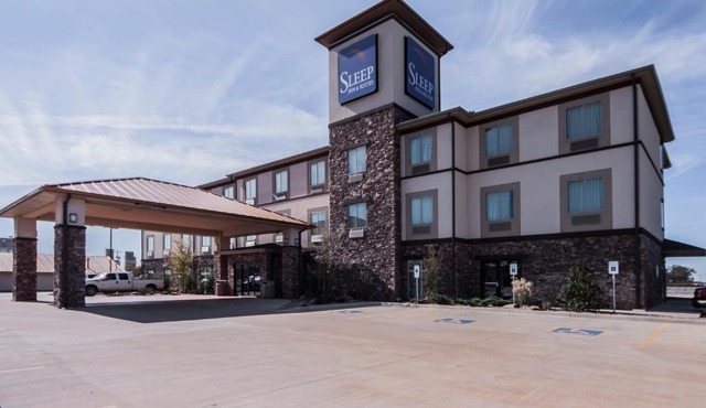 Sleep Inn & Suites Hennessey