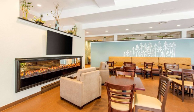 Sleep Inn & Suites Middletown - Goshen