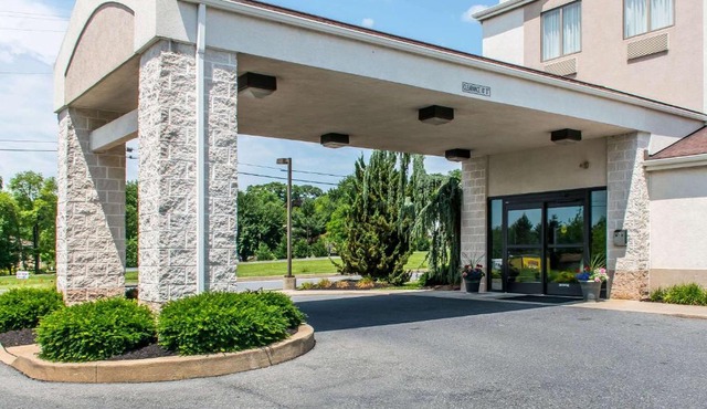 Sleep Inn & Suites of Lancaster County