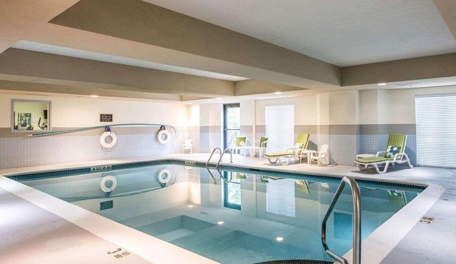 Sleep Inn & Suites Queensbury - Lake George