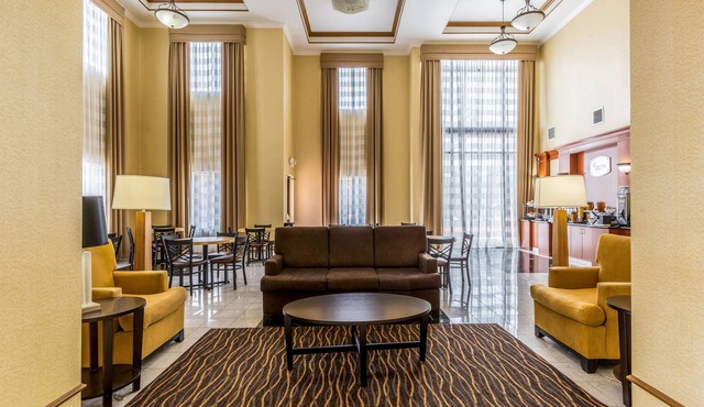 Sleep Inn & Suites Stafford - Sugarland