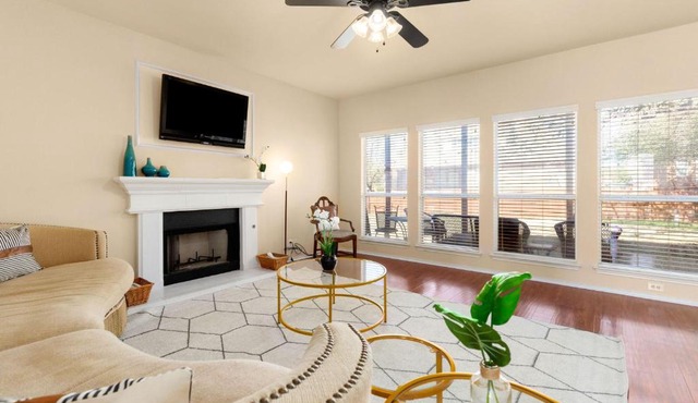 Sleep on the Cloud - 5 Bedrooms - Corner Lot