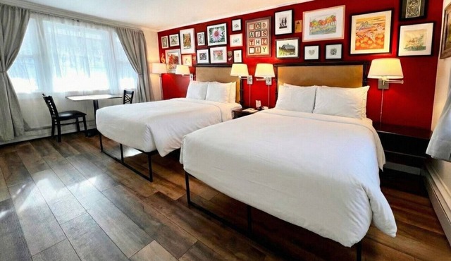 Sleep Woodstock - 2 Double Beds - Dog Friendly