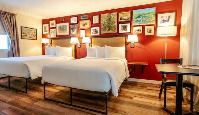 Sleep Woodstock - 2 Double Beds - Dog Friendly