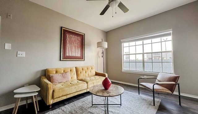 Sleepover | Beautiful 1BD/1BA+ Gym- Corpus Christi