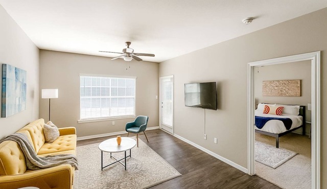 Sleepover | Brilliant 1BD/1BA - Corpus Christi