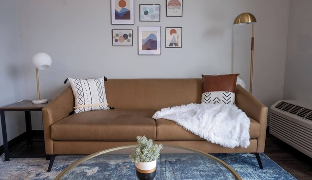 Sleepover: Charming 1BD/1BA - Downtown Des Moinesn