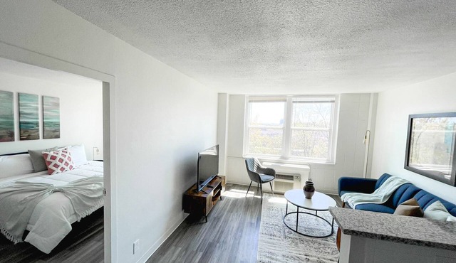 Sleepover: Cityscape 1BD/1BA + Gym - Downtown Cincinnati