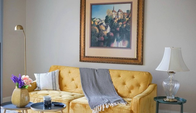 Sleepover | Enchanting 1BD/1BA + Balcony - OKC