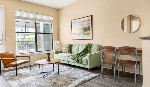 Sleepover | Exceptional 1BD/1BA + Pool - LIT