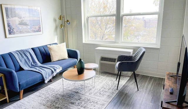Sleepover | Lively 1BD/1BA + Gym - Cincinnati