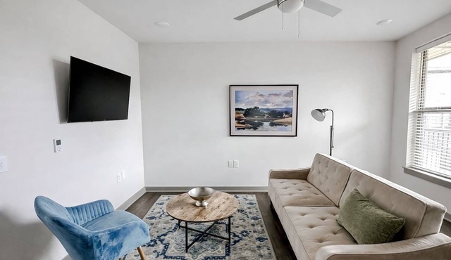 Sleepover | Modern 1BD/1BA + Gym - Little Rock