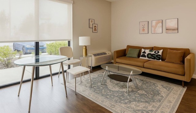 Sleepover | Prime 1BD/1BA - Downtown Des Moines