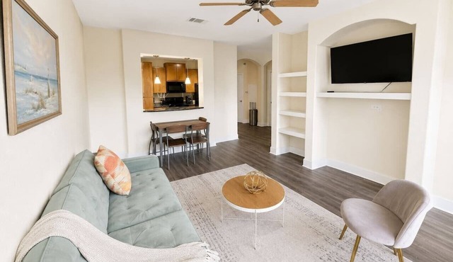 Sleepover | Sleek 1BD/1BA + Pool - Little Rock
