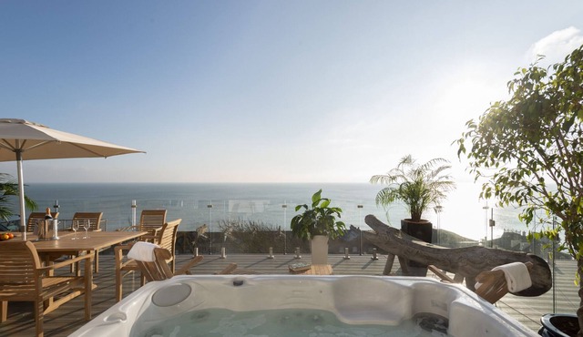 Sleeps 12 -14 Beautiful house for Birthdays, anniversaries, family get-togethers