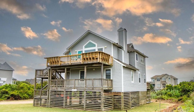 Sleeps 10 | 4 BR Vacation Home | Beach Access