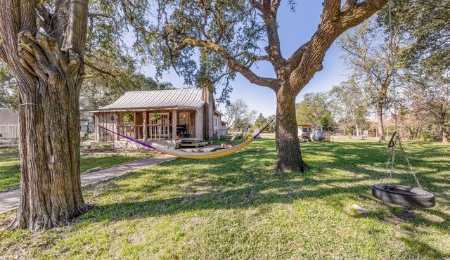 Sleeps 10! Country Cabin w/Playground, Hammock & Chickens
