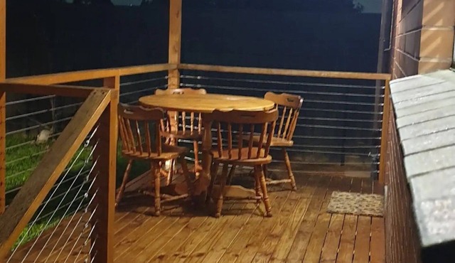 Sleeps 10. Fully renovated. Close to airport and CBD. Firepit and pool table.