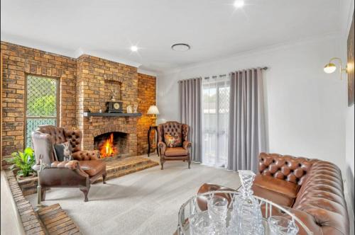 Sleeps 10 - Pool - 5 Bedrooms