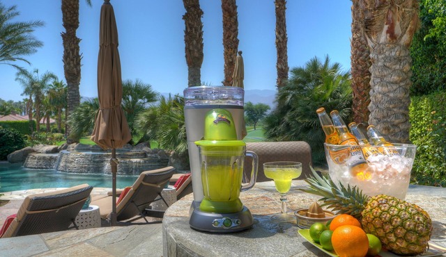Sleeps 10 - Private PGA West Retreat