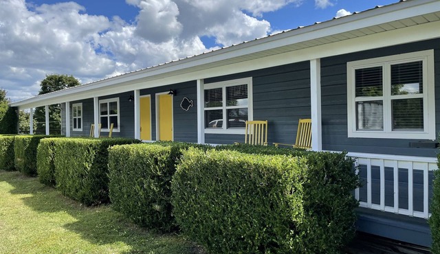 Sleeps 10(two 5 person units), Pool, Big M Marina, 15 min to Roaring River