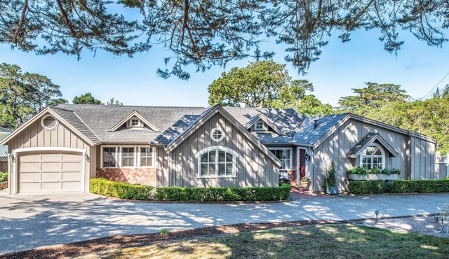 Sleeps 10 with 3 full bathrooms -Carmel, Peace of Heaven Family Vacation Home