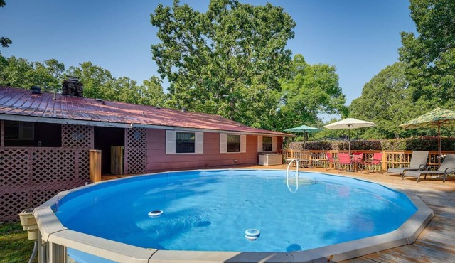 Sleeps 12 + Bull Shoals + Pool + Boat Parking + Branson + Scenic Drive