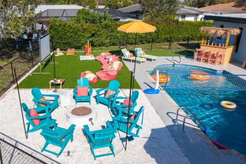 Sleeps 12 Game Room Theatre Tiki Bar Pool