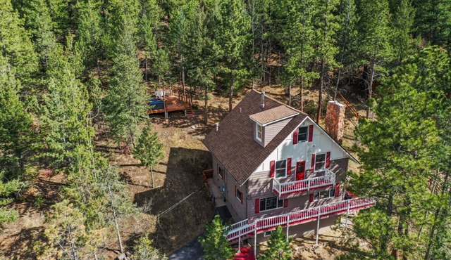 Sleeps 12 hike, bike, raft, near Blackstone