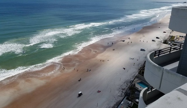 SLEEPS 12, OCEANFRONT 3BR 3 BATH 2 STORY PENTHOUSE