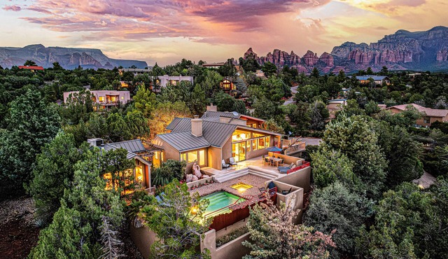 Sleeps 12. Salt Water Pool & Spa. Prime Sedona Location