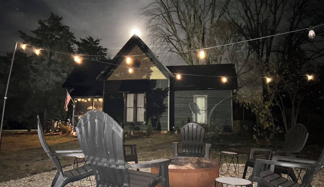 Sleeps 12 Sauna Firepit Minutes to Turkey Run