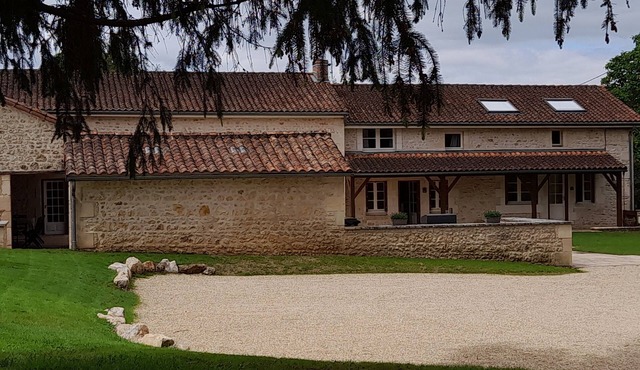 Sleeps 13/15, 270 m2 house with swimming pool/CHEQUES ANCV ACCEPTES