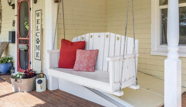 Sleeps 13, Restored Farmhouse at Red Sands Golf Course