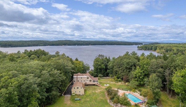 SLEEPS 14 WITH INGROUND POOL