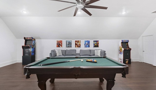 Sleeps 15 Movie Room Gameroom Free Parking