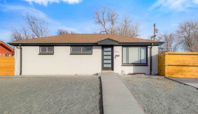 Sleeps 16 - 15 min/Downtown, 10 min/Medical Center