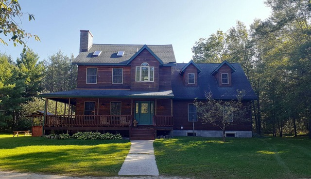 SLEEPS 16, 7 bedroom 4 baths w/2 game rooms, SXS rentals w/direct trail access