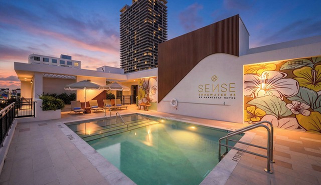 Sleeps 18 | 3 Suites in New Luxury Hotel w/Rooftop Pool | Sense28 by AvantStay