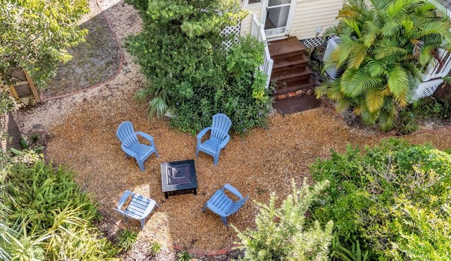 Sleeps 18 | 3 Units | Walk to Lakes, Parks & Dining