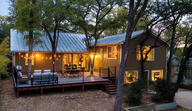 Sleeps 18! Game Room, Deck w/Firepit, 5BDR, Casita | Cedar & Stone by AvantStay
