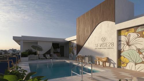 Sleeps 20 3 Suites in New Luxury Hotel w Rooftop Pool Sense28 by AvantStay