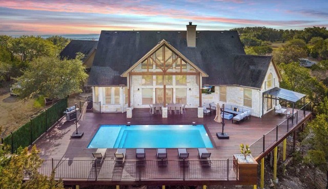 Sleeps 20 - Pool, Game Room, Fire Pit, Views