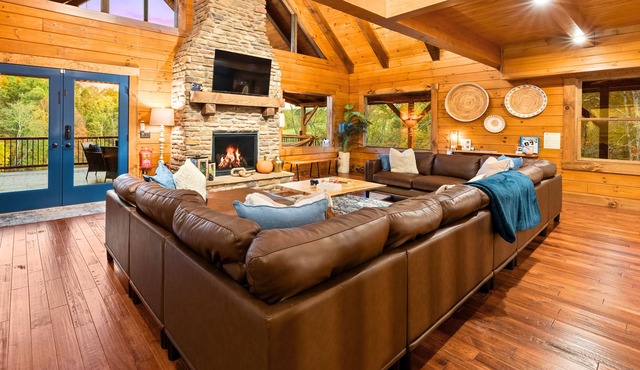Sleeps 20 · Private Heated Indoor Pool · Luxury wheelchair Lodge · Hocking Hills