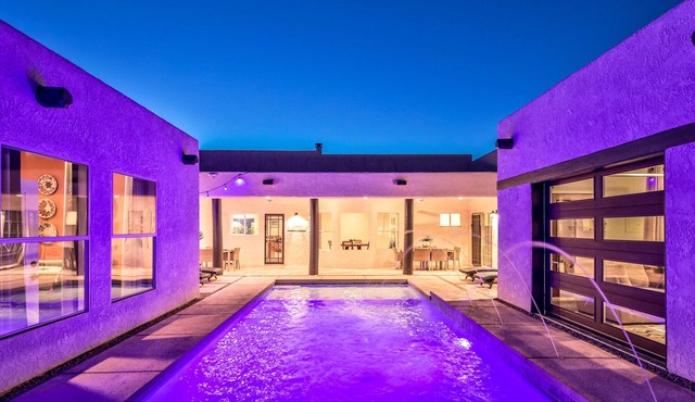 Sleeps 23: Luxury Retreat with Pool/Hot Tub, Casitas, Pet-Friendly, Near Riviera Marina