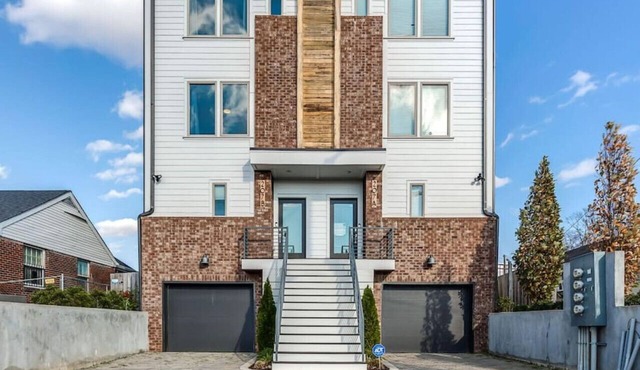 Sleeps 24 Compound: 2 SideXSide Homes | 12 Baths
